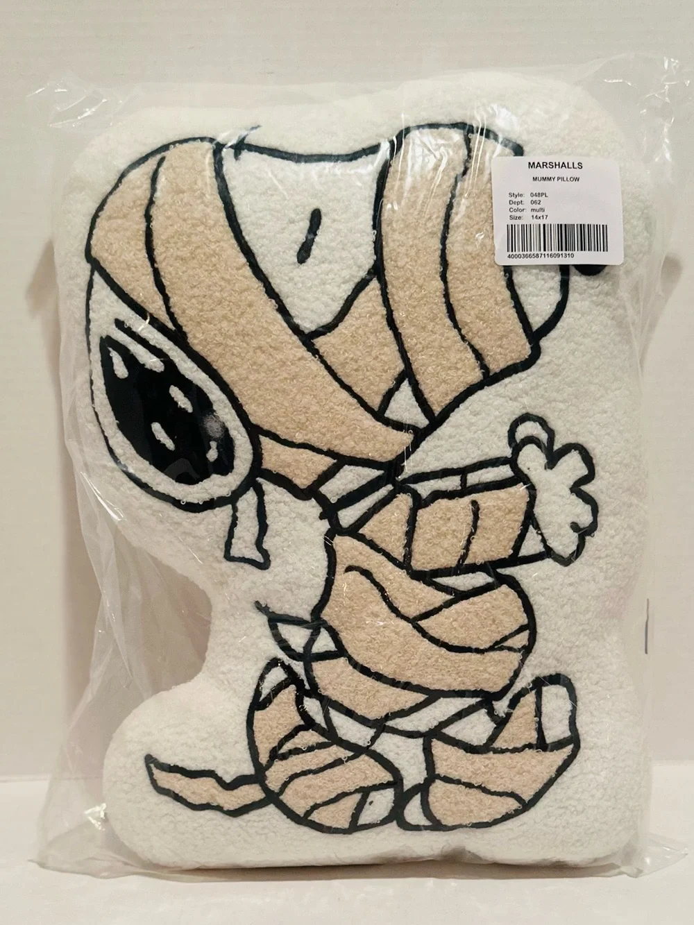 Peanuts NWT Snoopy Mummy 14 X 17 Sherpa Pillow